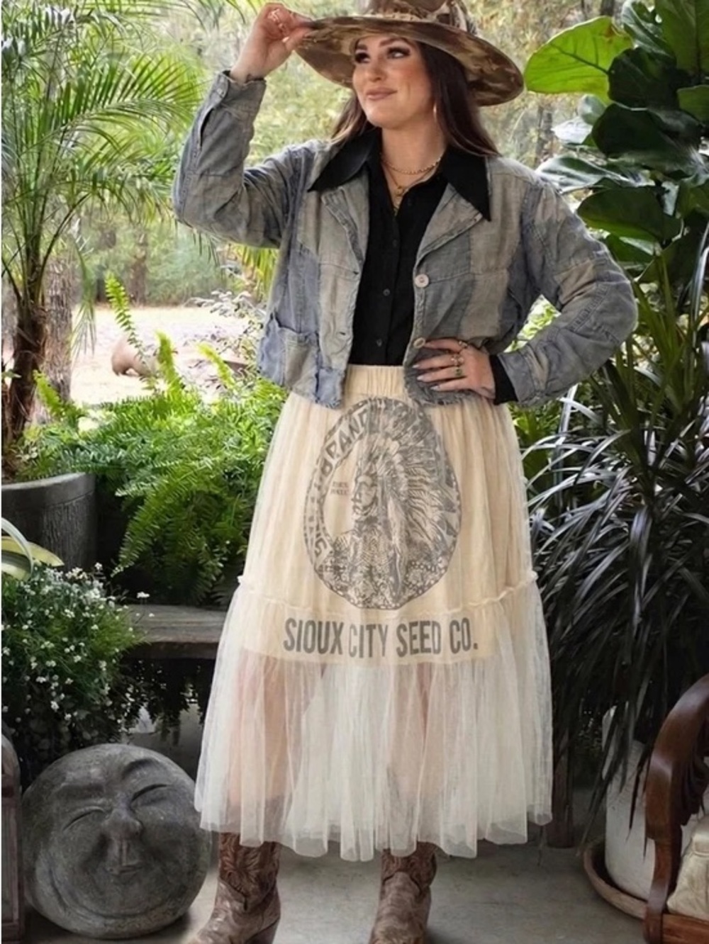 Jaded Gypsy Feeling Frisky Sioux City Seed Co skirt. Unable to ship 8/26-9/15.